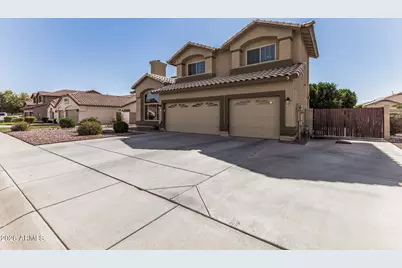 12421 W Encanto Boulevard, Avondale, AZ 85392 - Photo 3