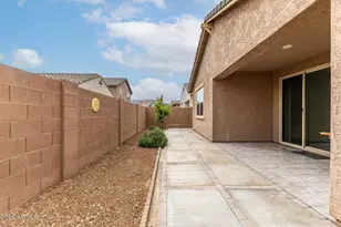 14377 W Surrey Dr, Surprise, AZ 85379 - Photo 57