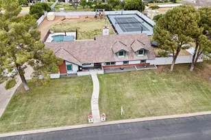 640 E Melody Dr, Gilbert, AZ 85234 - Photo 1