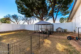 640 E Melody Dr, Gilbert, AZ 85234 - Photo 39