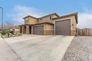 18379 W Marshall Ln, Surprise, AZ 85388 - Photo 3