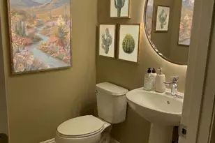 10743 W Desert Elm Ln, Peoria, AZ 85383 - Photo 7