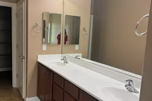 10743 W Desert Elm Ln, Peoria, AZ 85383 - Photo 17