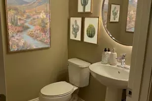 10743 W Desert Elm Ln, Peoria, AZ 85383 - Photo 7