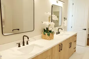 840 W Pecos Rd, Chandler, AZ 85225 - Photo 9