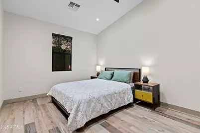 358 E Whitton Avenue, Phoenix, AZ 85012 - Photo 23