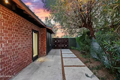 358 E Whitton Avenue, Phoenix, AZ 85012 - Photo 41