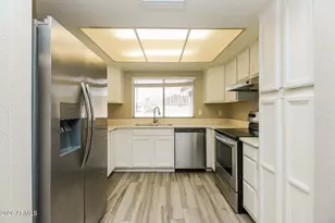 6315 W Banff Ln., Glendale, AZ 85306 - Photo 9