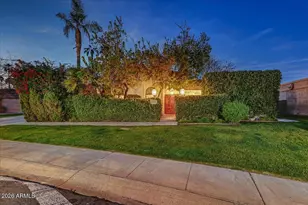 2550 E Denton Ln, Phoenix, AZ 85016 - Photo 35