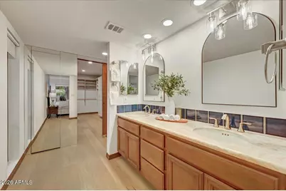 2550 E Denton Lane, Phoenix, AZ 85016 - Photo 19