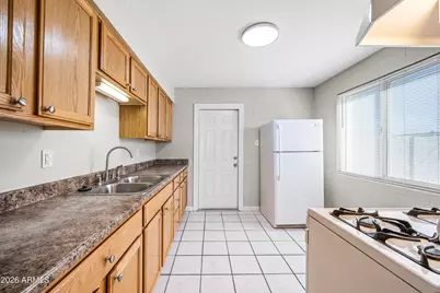 837 E Alice Avenue #B, Phoenix, AZ 85020 - Photo 5