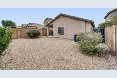 42586 W Sunland Drive, Maricopa, AZ 85138 - Photo 29