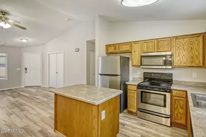 42586 W Sunland Drive, Maricopa, AZ 85138 - Photo 9