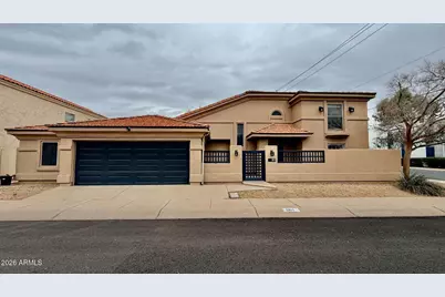 8101 N 13th Place, Phoenix, AZ 85020 - Photo 1