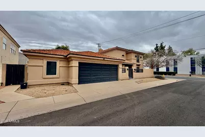 8101 N 13th Place, Phoenix, AZ 85020 - Photo 3