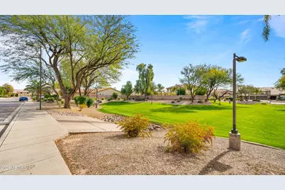 1390 E Horseshoe Drive, Chandler, AZ 85249 - Photo 47