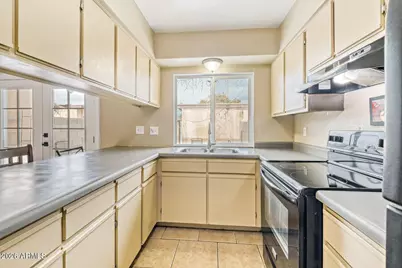 4625 W Thomas Road #39, Phoenix, AZ 85031 - Photo 1