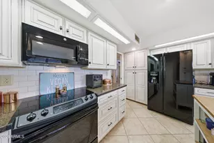 10921 W Campana Dr, Sun City, AZ 85351 - Photo 23