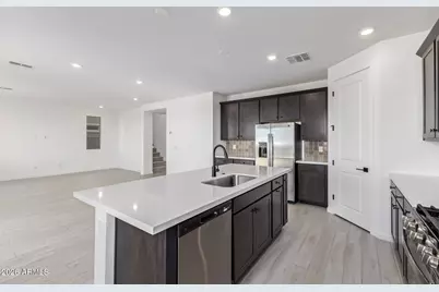 22392 W Monona Lane, Surprise, AZ 85387 - Photo 7