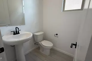 22392 W Monona Ln, Surprise, AZ 85387 - Photo 9