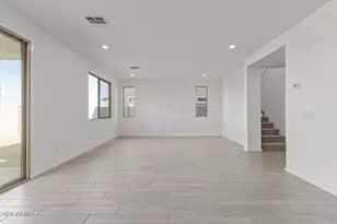 22392 W Monona Ln, Surprise, AZ 85387 - Photo 11