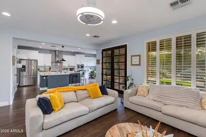 21711 N 39th Place, Phoenix, AZ 85050 - Photo 3