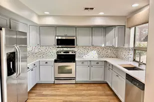 2519 W Bent Tree Dr, Phoenix, AZ 85085 - Photo 3