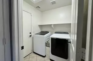 6803 W Caribbean Ln, Peoria, AZ 85381 - Photo 11