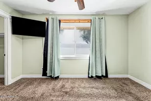 409 E Pegasus Dr, Tempe, AZ 85283 - Photo 25