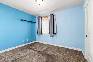 409 E Pegasus Dr, Tempe, AZ 85283 - Photo 17