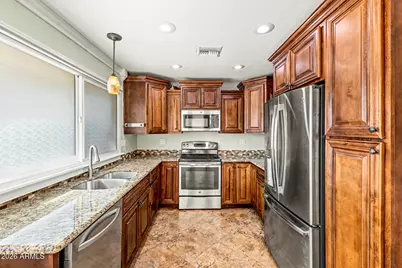 409 E Pegasus Drive, Tempe, AZ 85283 - Photo 5