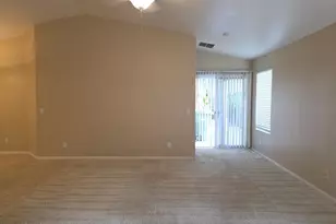 3212 E Kerry Ln, Phoenix, AZ 85050 - Photo 3