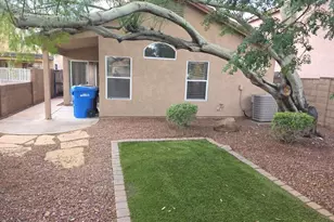 3212 E Kerry Ln, Phoenix, AZ 85050 - Photo 13