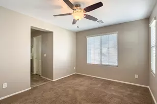 1958 W Busoni Pl, Phoenix, AZ 85023 - Photo 11