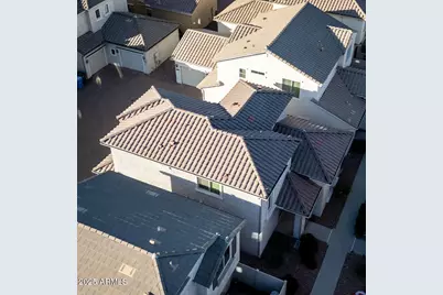 1958 W Busoni Place, Phoenix, AZ 85023 - Photo 37