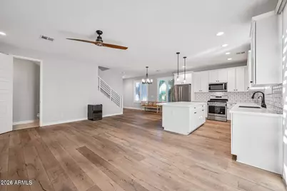 3030 N 38th Street #122, Phoenix, AZ 85018 - Photo 5