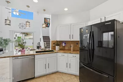 6843 S 26th Street, Phoenix, AZ 85042 - Photo 5