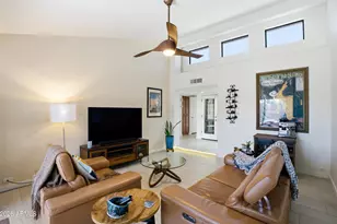 1015 E Becker Ln, Phoenix, AZ 85020 - Photo 5