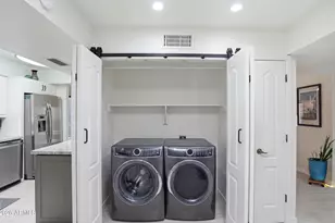 1015 E Becker Ln, Phoenix, AZ 85020 - Photo 23