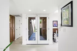 1015 E Becker Ln, Phoenix, AZ 85020 - Photo 5