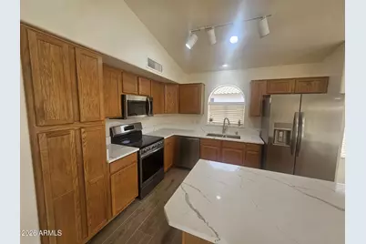 7873 W Adobe Drive, Glendale, AZ 85308 - Photo 5