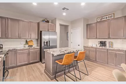 139 E Gail Drive, Gilbert, AZ 85296 - Photo 3