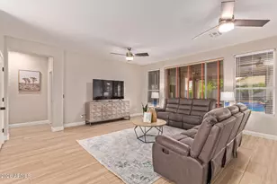 139 E Gail Dr, Gilbert, AZ 85296 - Photo 11