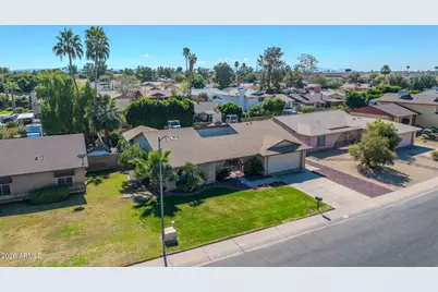 2443 W Crocus Drive, Phoenix, AZ 85023 - Photo 7