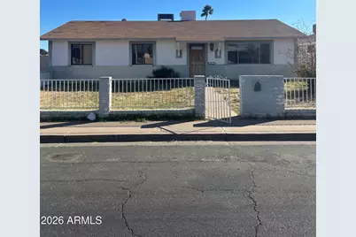 5421 S 44th Place, Phoenix, AZ 85040 - Photo 1