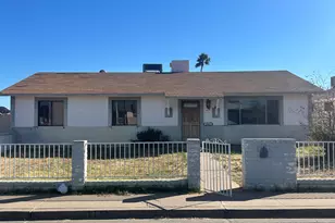 5421 S 44th Pl, Phoenix, AZ 85040 - Photo 1