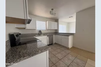 2642 E Kings Avenue, Phoenix, AZ 85032 - Photo 11