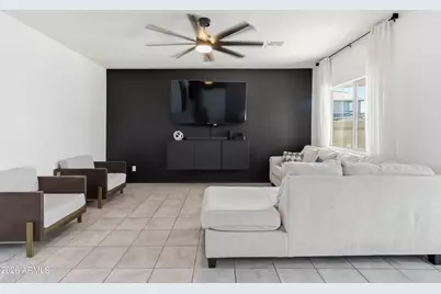 4824 S 111th Avenue, Tolleson, AZ 85353 - Photo 7