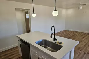 827 E Marlette Ave, Phoenix, AZ 85014 - Photo 5