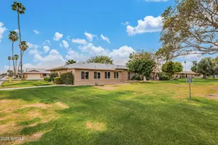 9402 W Long Hills Dr, Sun City, AZ 85351 - Photo 27